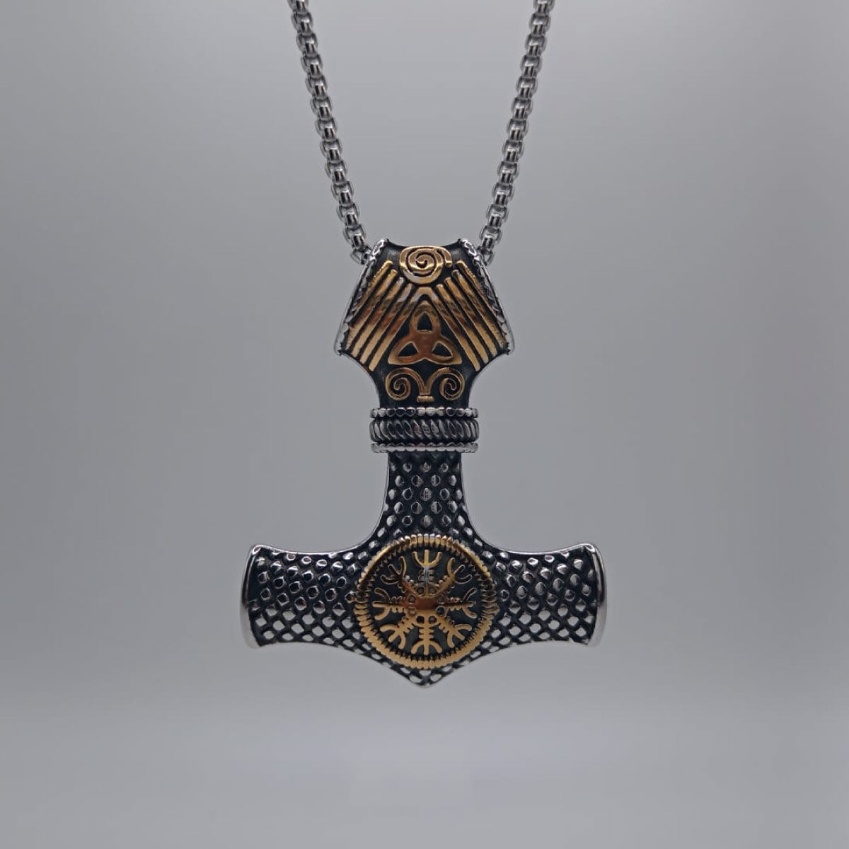 MARTILLO DE THOR CON RUNAS DE PROTECCIÓN