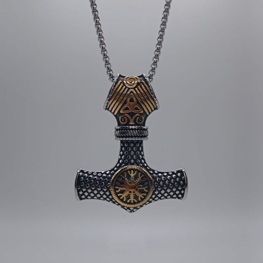 MARTILLO DE THOR CON RUNAS DE PROTECCIÓN